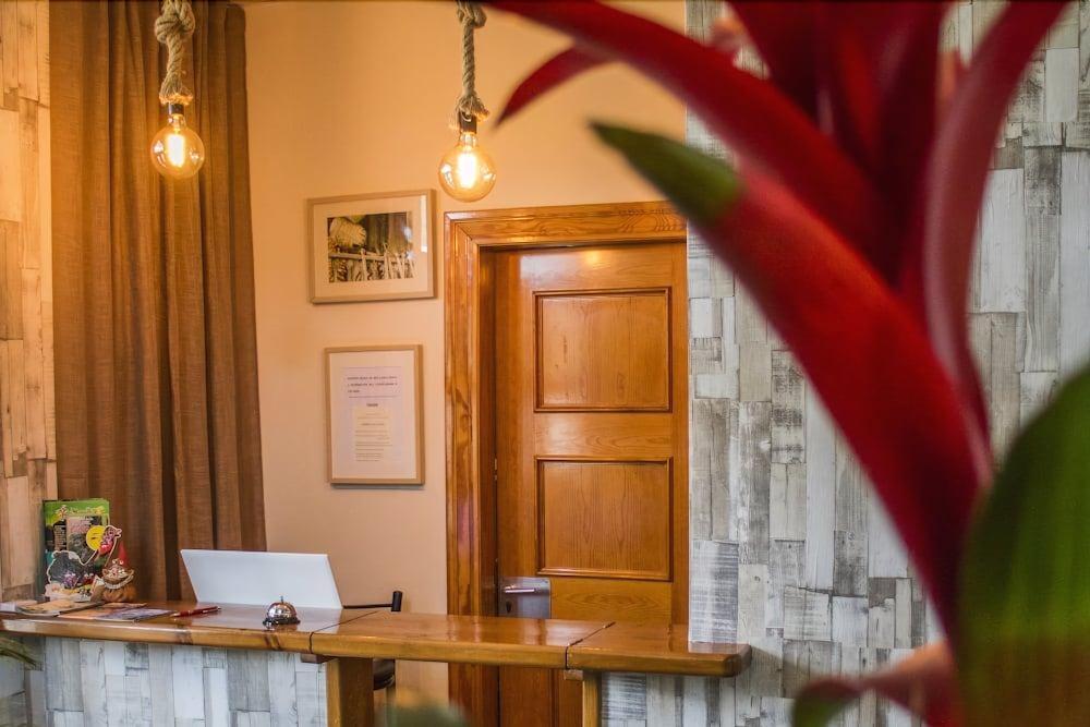 Hotel Montanas De Covadonga Cangas de Onis Bagian luar foto