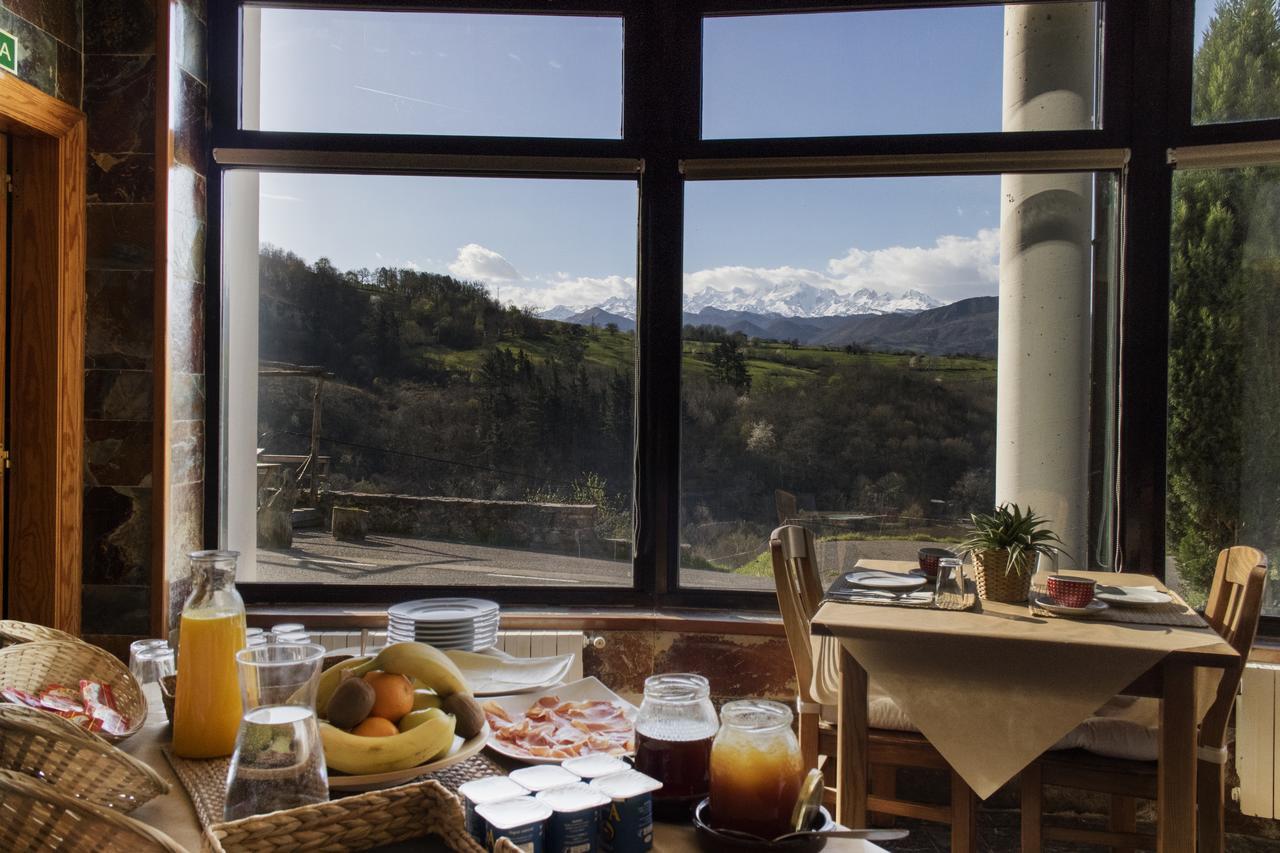 Hotel Montanas De Covadonga Cangas de Onis Bagian luar foto