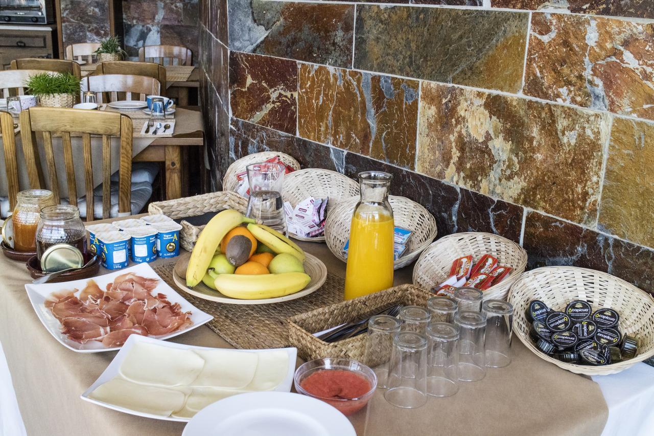 Hotel Montanas De Covadonga Cangas de Onis Bagian luar foto